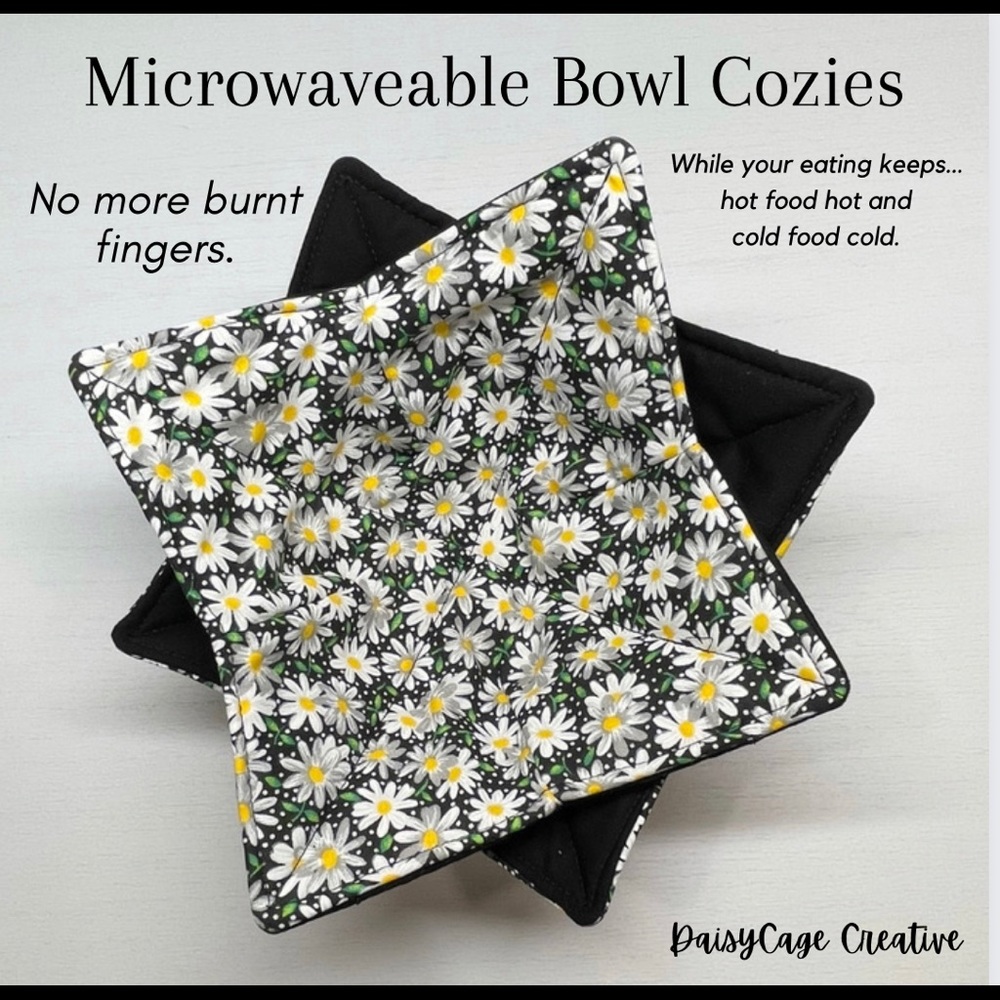 Daisy Bowl Cozies / Set of 2 / Black White / Cooking / Kitchen / Handmade / Cozy